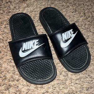 Nike slides